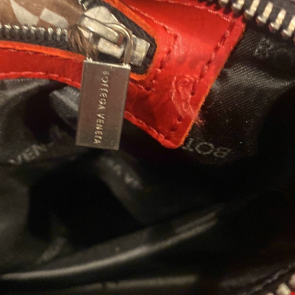 ❤️Bottega Veneta Leather Zip Bag ❤️ - Picture 10 of 11